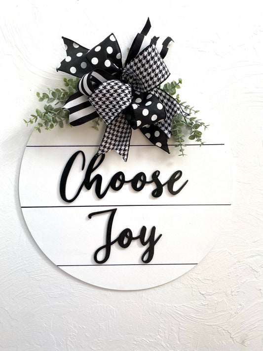 Choose Joy Shiplap Round Door Hanger